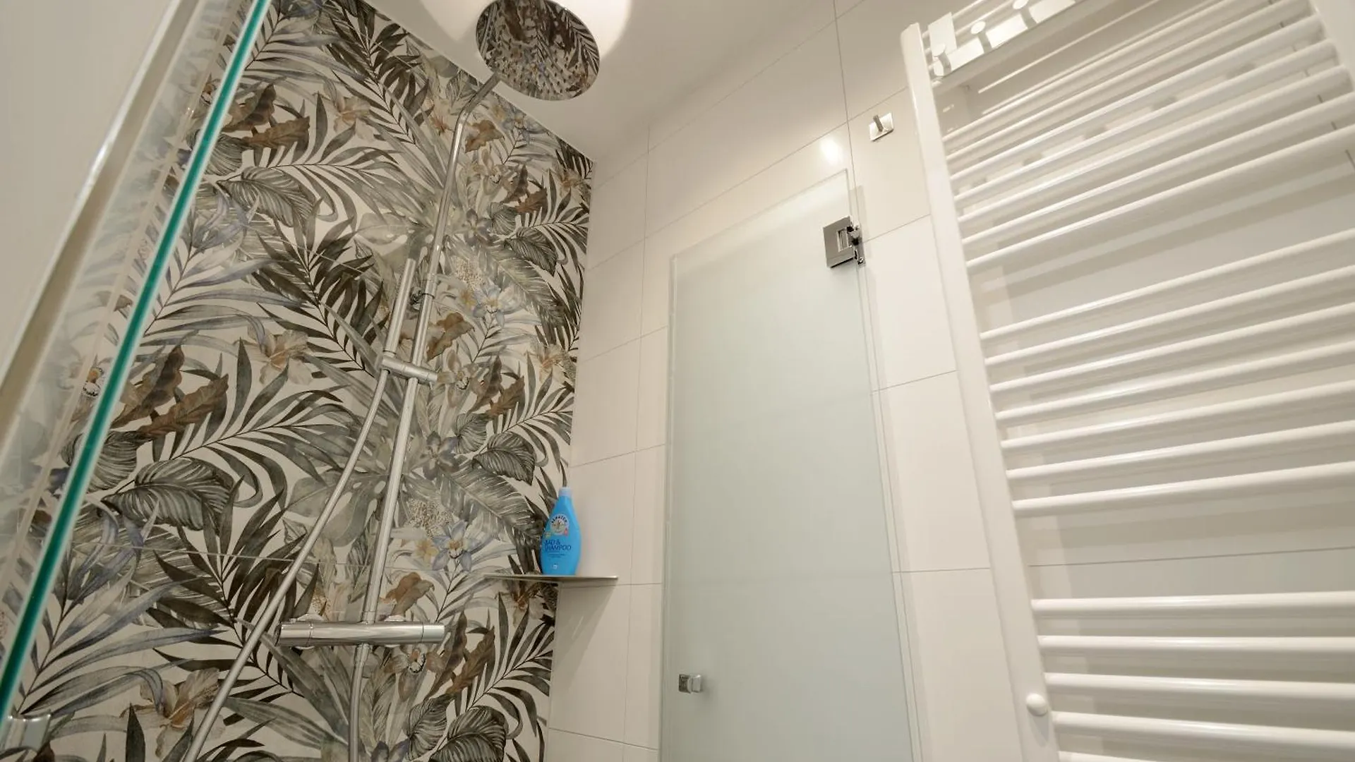 City-Jungle Artcommodation Munich Apartment